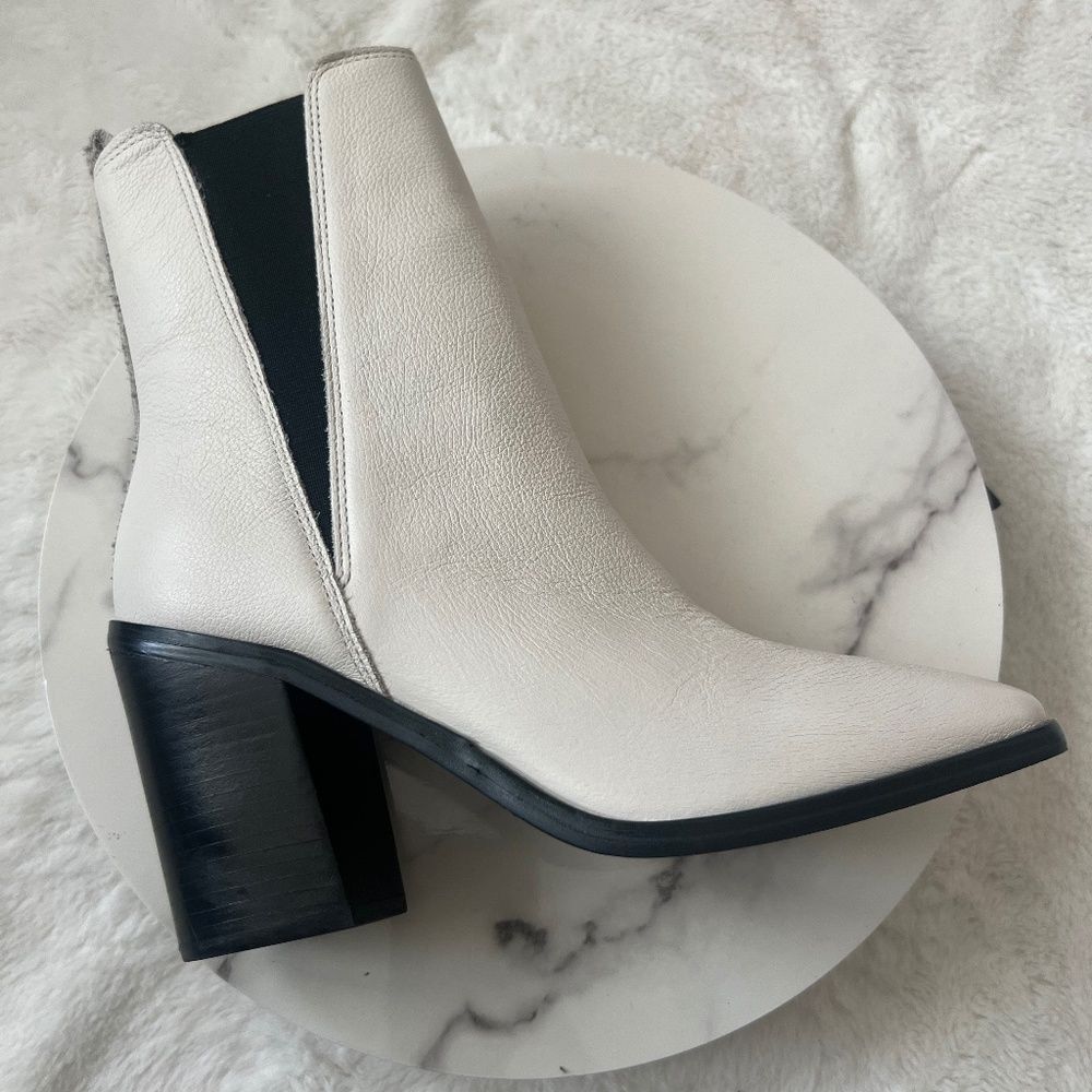 Marc Fisher LTD Kristie Leather Heeled Bootie Western Cowgirl Winter SZ 8.5 NWOB